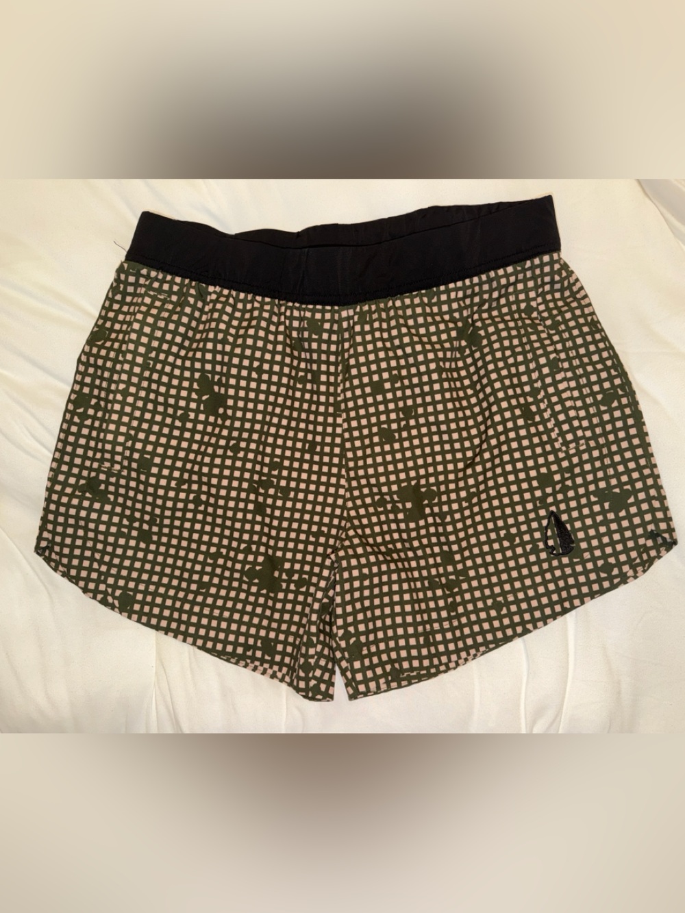 Tachuntfish Women’s Green Grid Print Athletic Shorts with Black Waistband